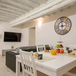 Appartamento Casa Alice - Elegant In The Centre Of The, Siena